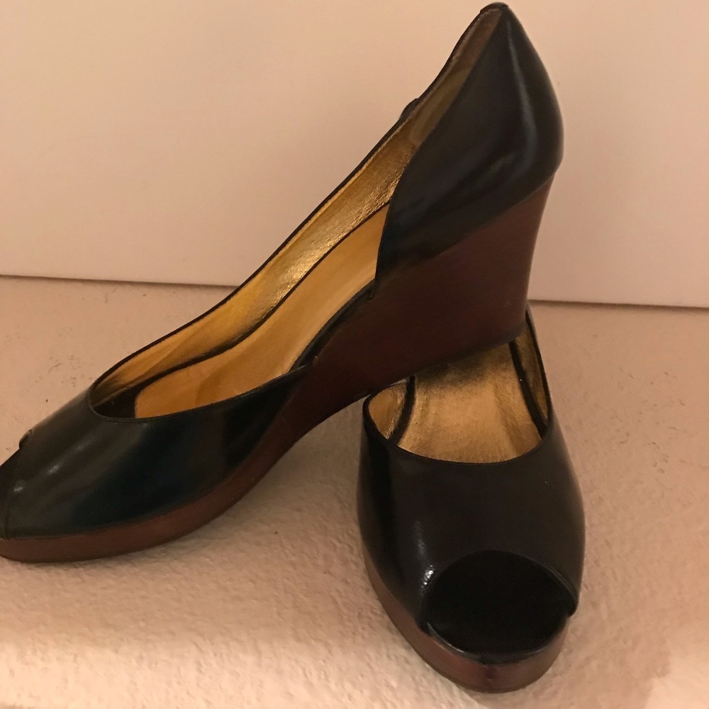 Dolce Vita Black leather platform heels